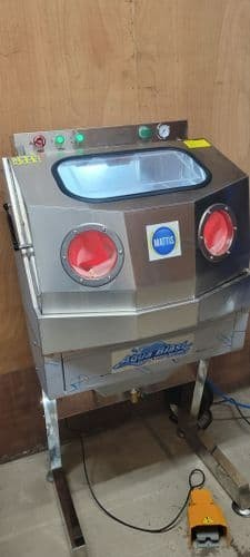 Wet blasting cabinet aqua - blasting,